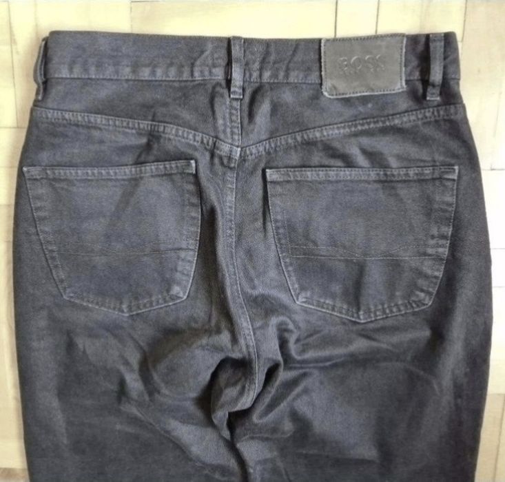 Blugi Hugo Boss, Bărbați, Model Montana, W32 L34, Made in Italy