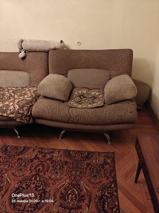 Диван и два кресла