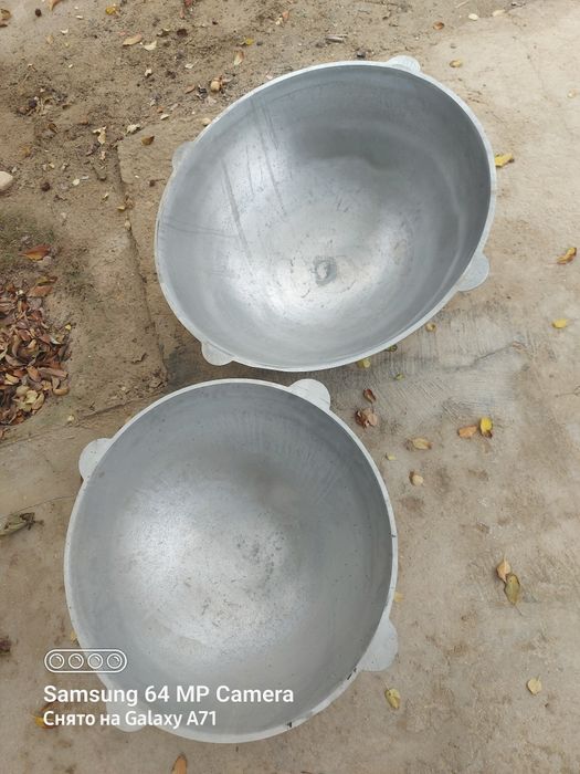 Продам казан с крышкой