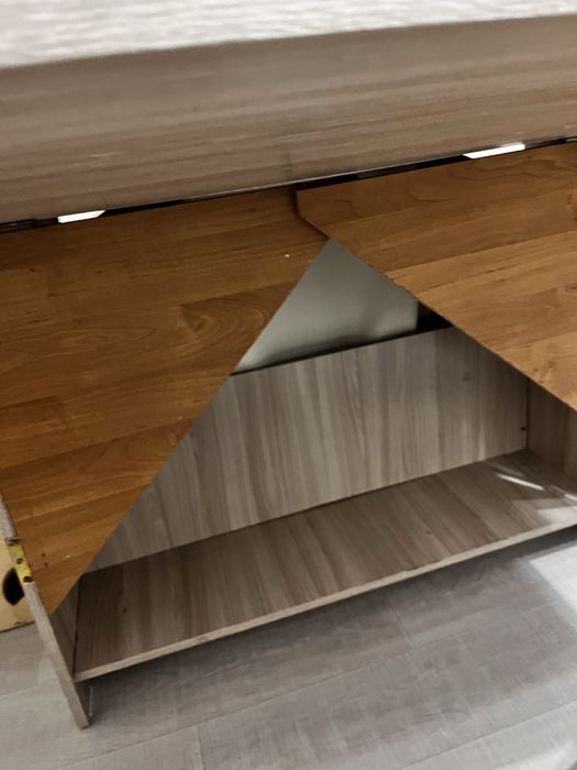 Продам стол для учебы