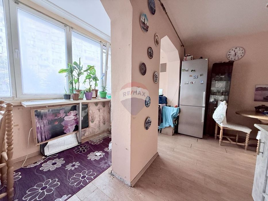 Продава се Тристаен апартамент в Варна, Център - 98 кв.м за 1694 €/кв.м - Снимка #8