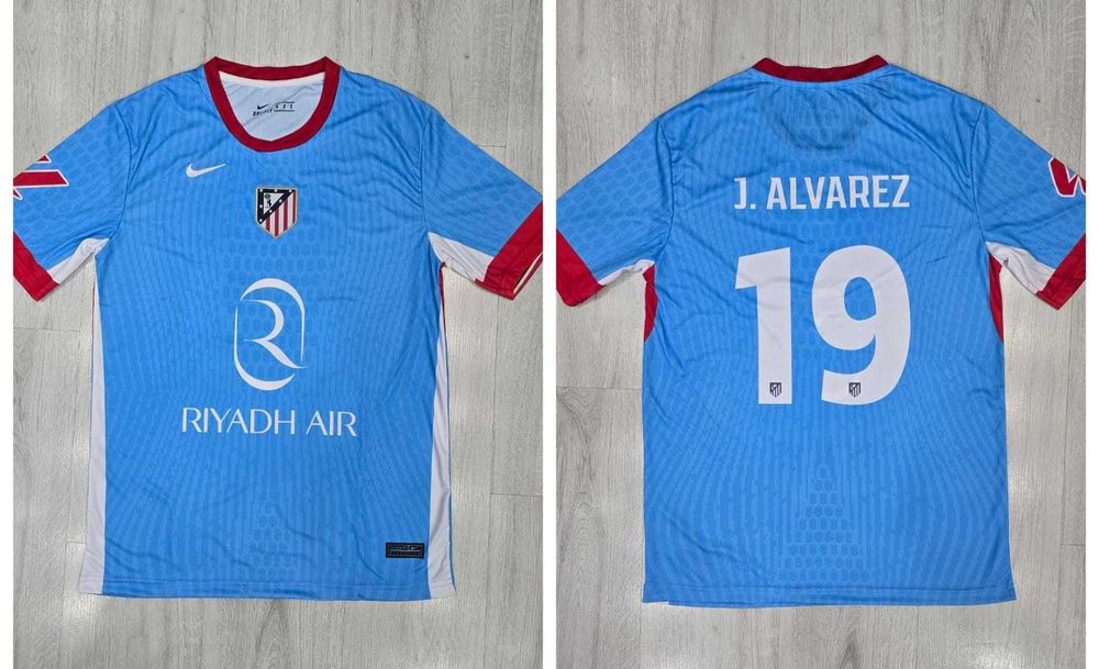 Футболни тениски