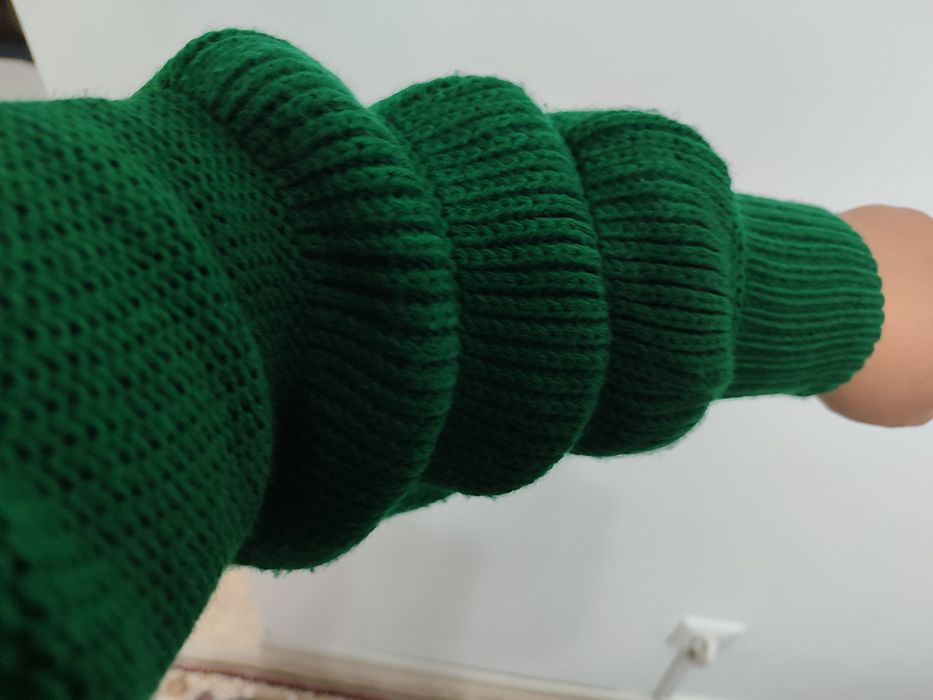 Вязанный женский джемпер