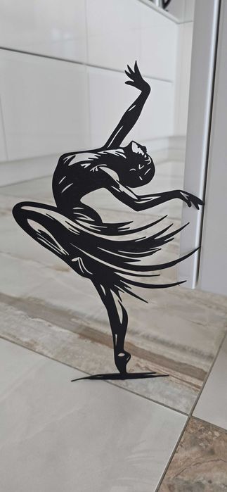 Метална изящна балерина, 30см