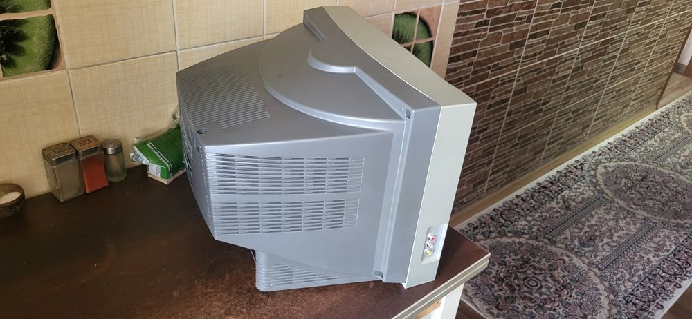 Телевизор Elenberg