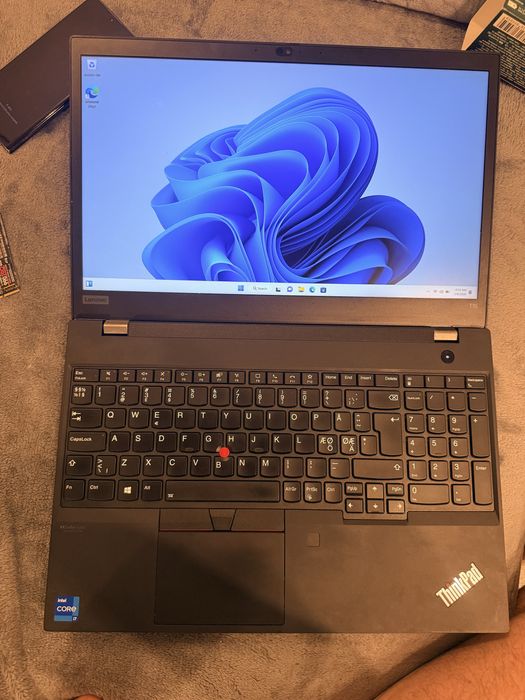 Lenovo ThinkPad T15 Gen 2 | Intel i7-1165G7 | 16GB RAM | 512GB SSD | Excelent