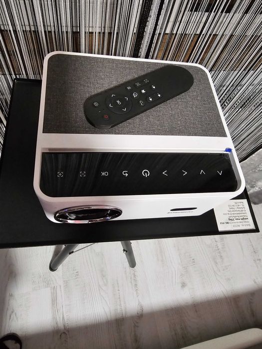 Vand video proiector