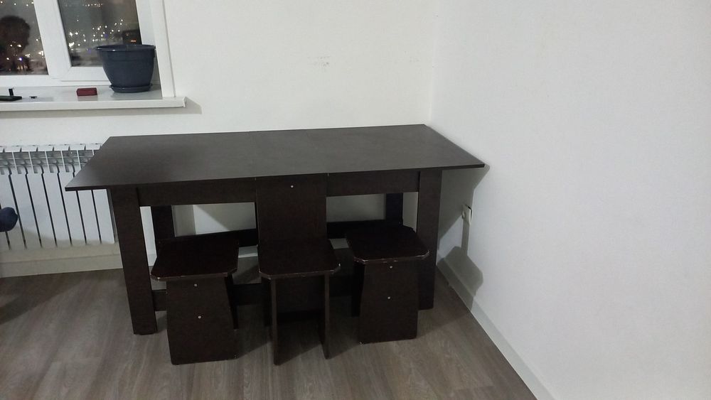 Продам стол со стульями