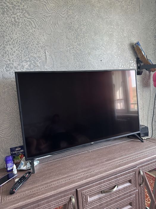 Смарт телевизор LG