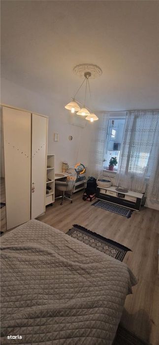 Apartament decomandat cu 2 intrari zona Balcescu-Odobescu — fotografia 1
