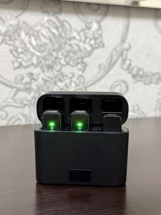 Продам петлички Hollyland Lark A1 Duo