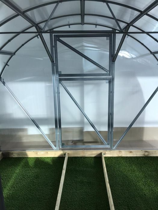 Теплица из поликарбоната