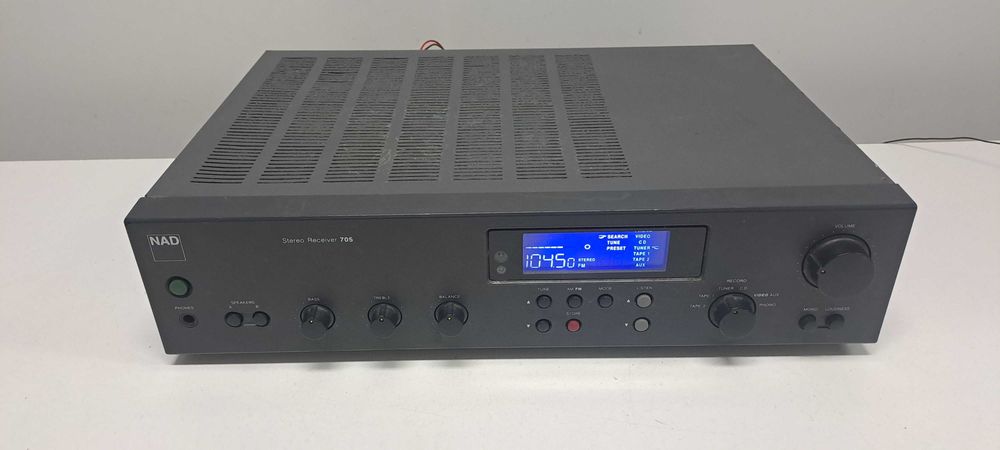 NAD A 705 amplificator stereo analog vintage preamp statie