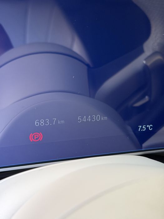 Mercedes Benz EQE 350 доп опция белый салон