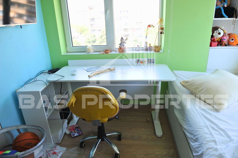 Продава се Четиристаен апартамент в София, Стрелбище - 200 кв.м за 1900 €/кв.м - Снимка #9