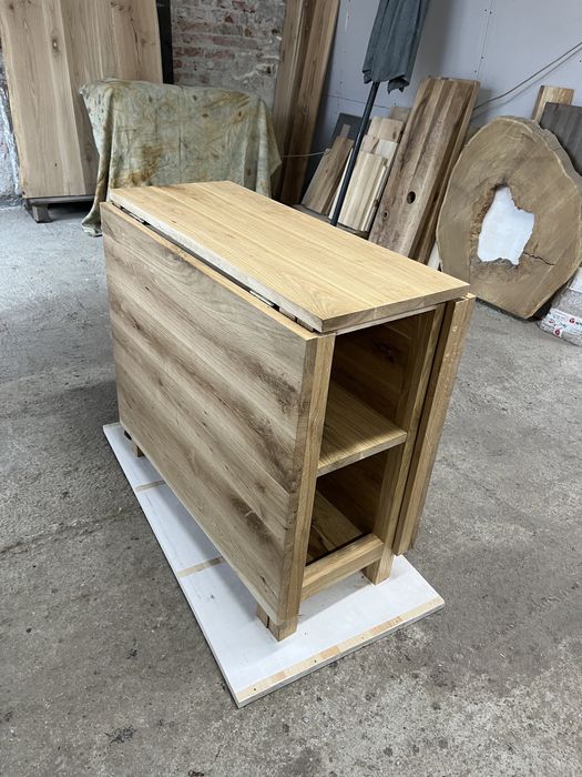 Сгъваема трапезна маса от дъб