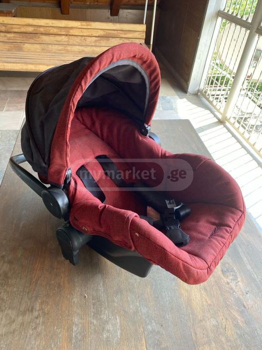 Детское автокресло в хорошем состоянии