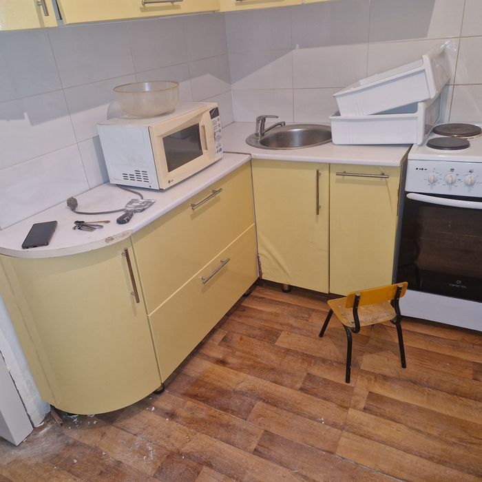 Срочно продам кухонный гарнитур