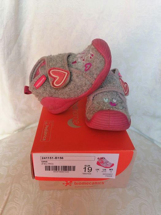 Обувки за бебе 19ти номер