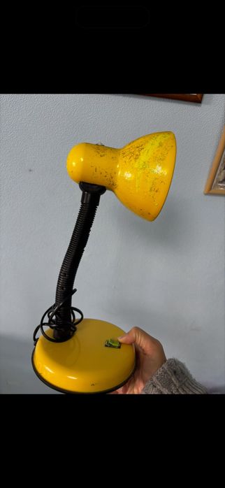 Лампа настольная светильник