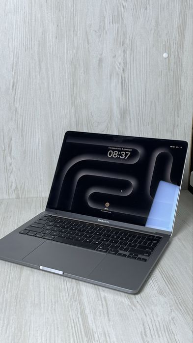 Macbook pro m2 8/512 ideal