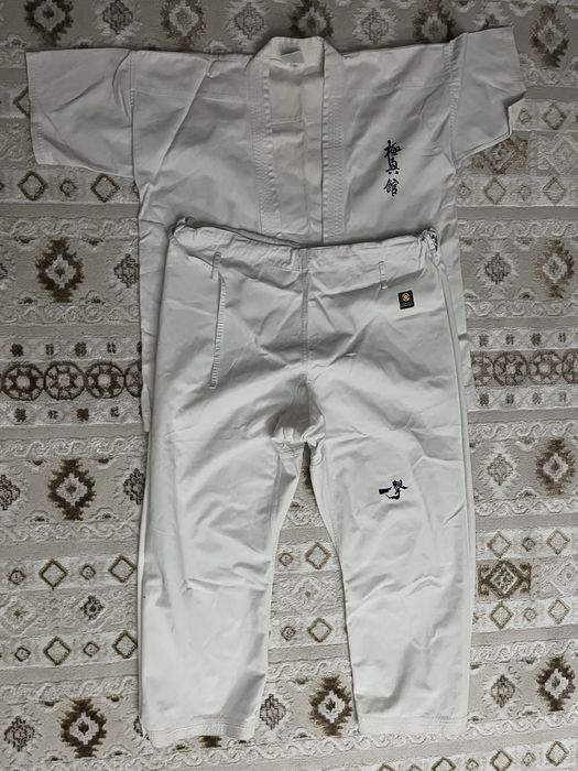 Кимоно кикушинкай кан