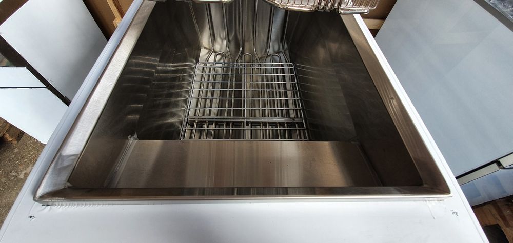 Friteuza electrica profesionala cu suport si robinet-TRANSPORT GRATUIT