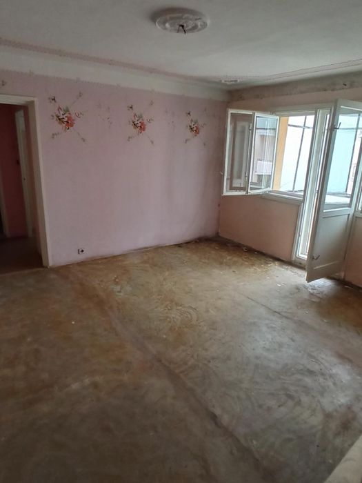 Apartament cu 3 camere