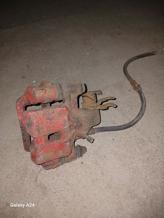 Суппорт на мазда 626 птичка