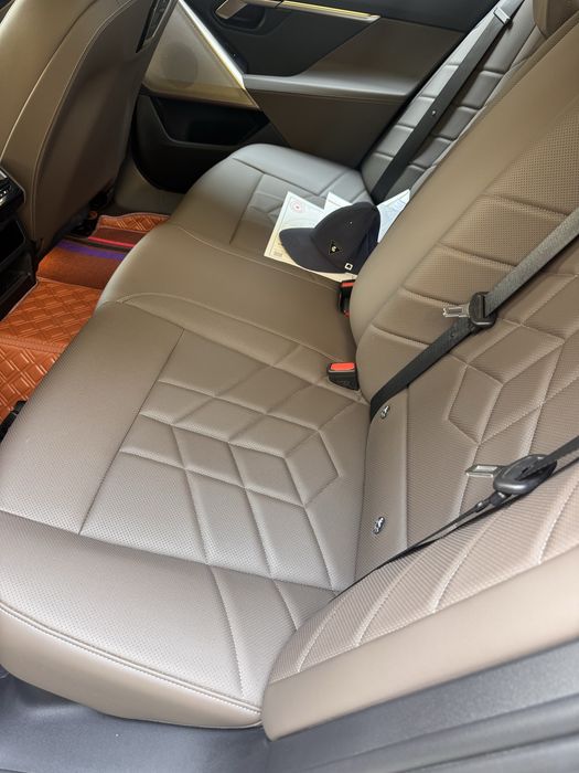 BMW i5 35l m sport 2024-йил Топ Тоза Краскаси  21.000км пробег