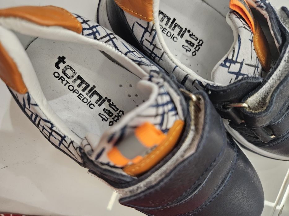 Продам ботинки детские на мальчика