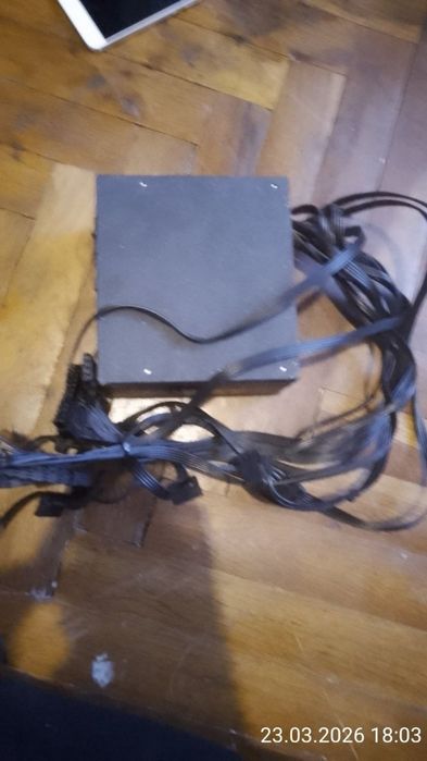 Продава се захранване за компютър