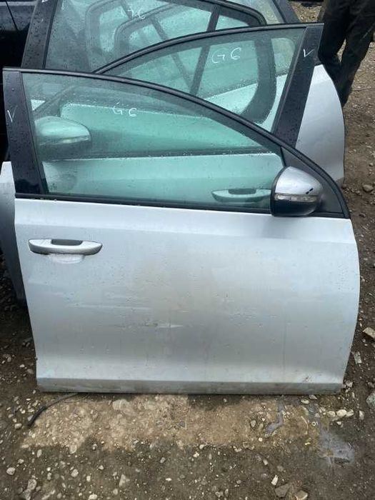 Usa stanga/dreapta fata Volkswagen Golf 6 an 2010