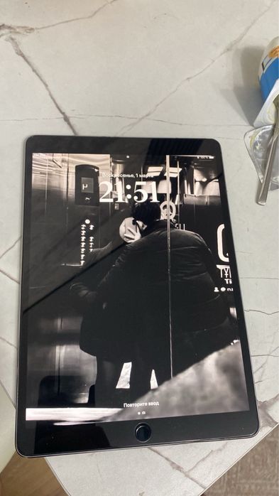 Ipad pro 10.5 продам