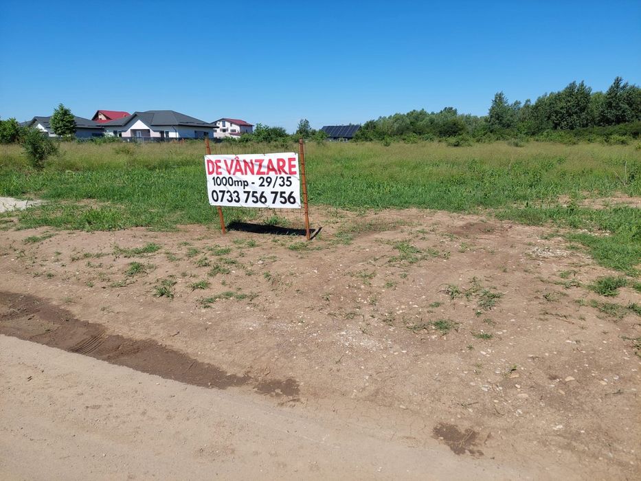 Proprietar vând teren intravilan în Domnești Strada Stelelor 999 mp