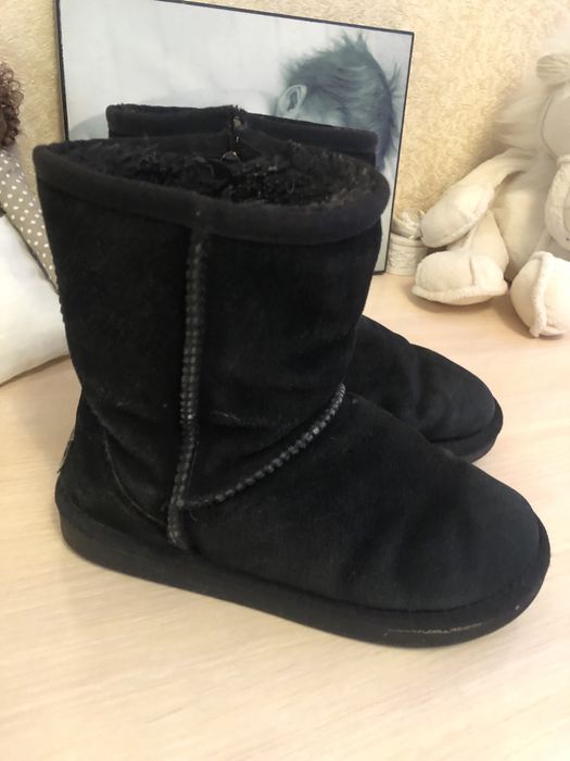 Уги черные на мальчика