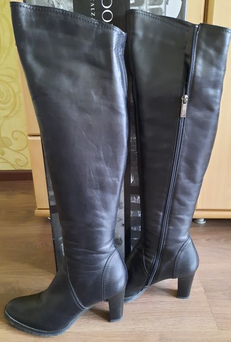 Продам сапоги женские