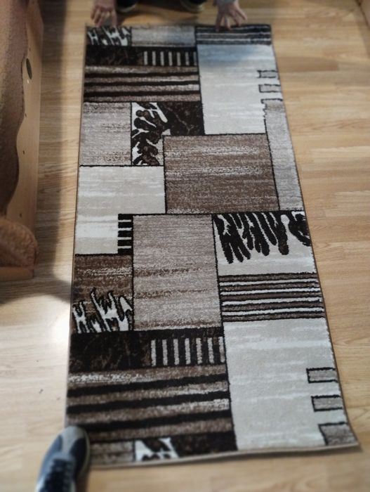 Vând trei mochete foarte bune