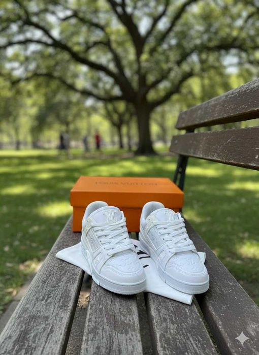 Adidasi LV Trainers Alb - Produs Full Box Premium