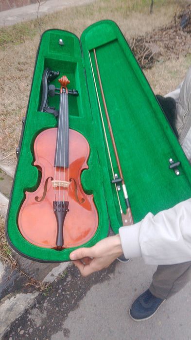 Скрипка, по договорной цене