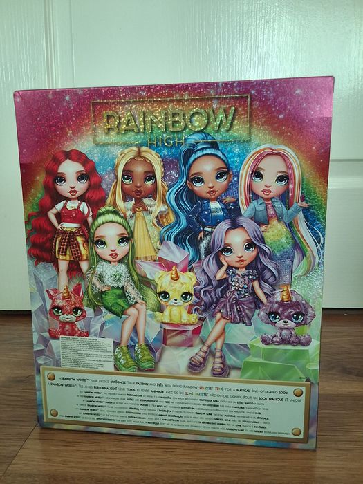 Păpușă Rainbow High Violet Willow