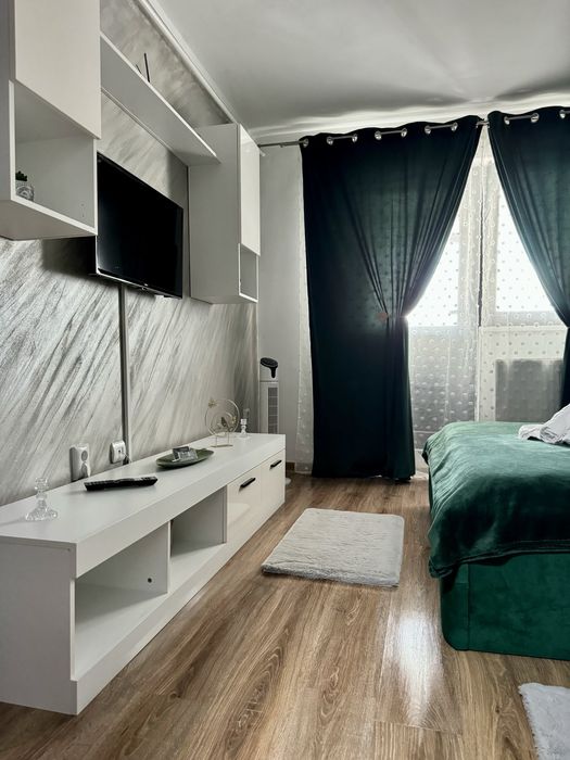 Inchiriez ap 1 camera regim hotelier