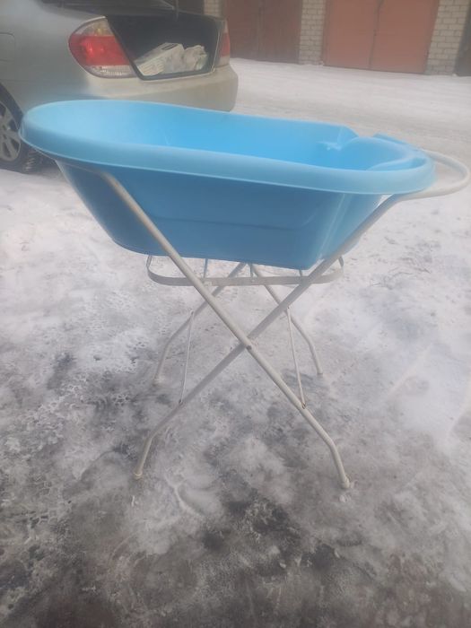 Продам стойка для ванночки+ванночка