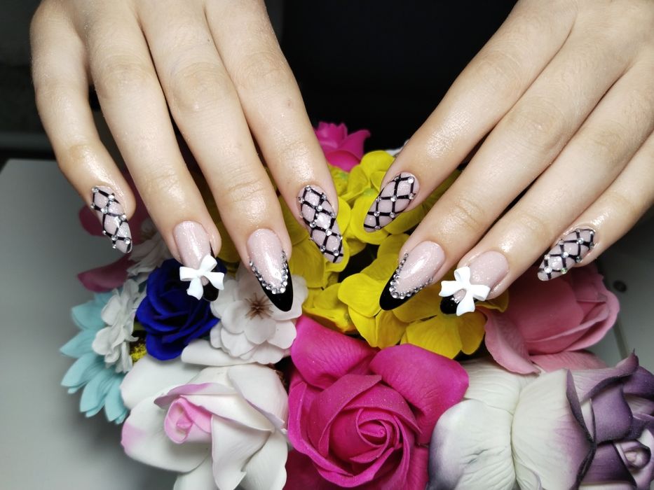 Маникюр и наращивание