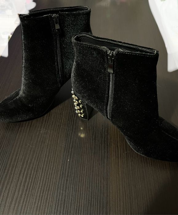 Botine marimea 40
