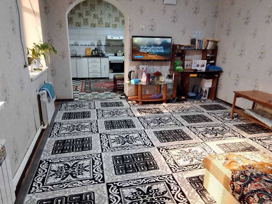 Навои ш Гулистон 3 массивда 7-хонали 6-сотих замонвий ховли сотувда.