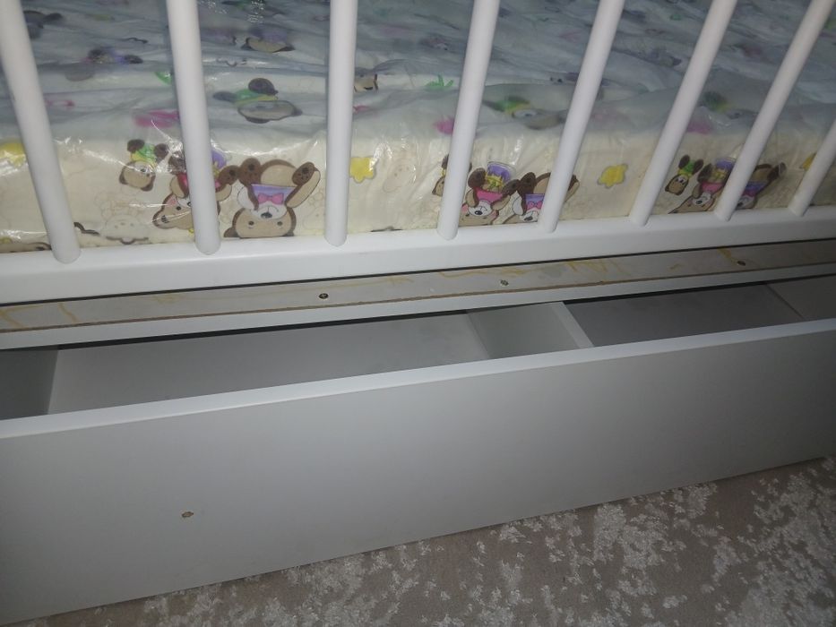 Кровать манеж, укачивается