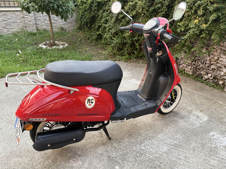 Scuter Motowell Germania 49 cc 4 T( Vespa Primavera)