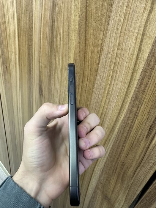 Iphone 15 pro max black 256 gb 85% e-sim