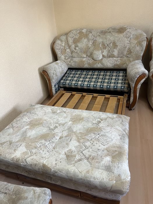 Диван-кровать б/у